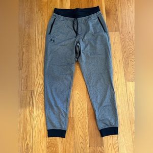 Men’s under Armour Jogger - gray with black trim size large